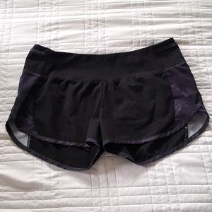 Ziya Black and Camo 5 star short. Size medium
